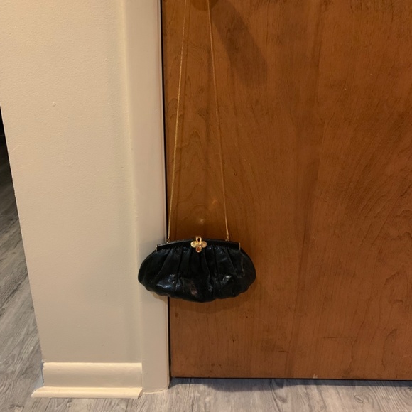 VINTAGE JUDITH LEIBER KARUNG SNAKESKIN BLACK SHOULDER EVENING BAG/JEWELED CLASP - Picture 2 of 11